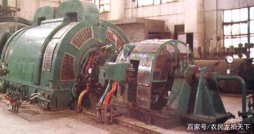 上海电机厂制造的世界第一台双水内冷1.